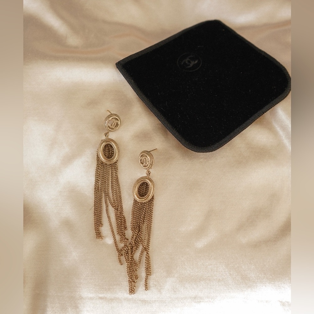 CHANEL Rope Medallion Tassel Earrings — B16 Pre-Fall 2016 — With Pouch - Picture 3 of 6